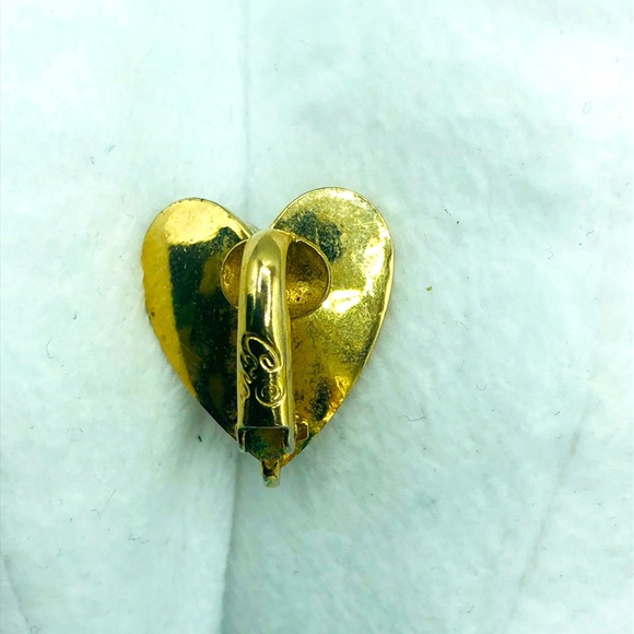 Vintage Coro Heart Earrings - Picture 3 of 5